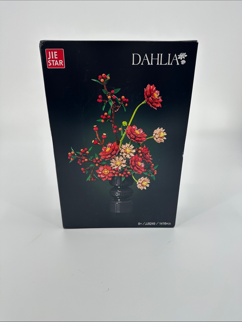 DAHLIA Floral Building Set by JIE STAR – Red & Green Flower Bouquet